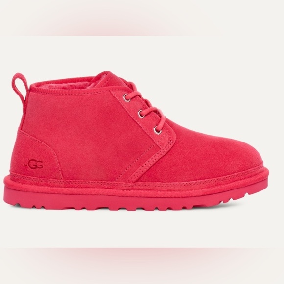 NWT UGG Neumel Boots! - Picture 2 of 9